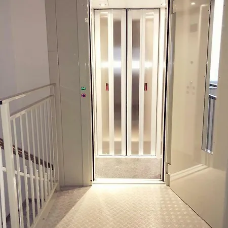 Apartment Via Nazionale Penthouse Rom